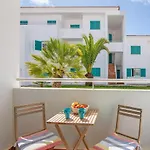 Prainha Paradise - Silhueta Citadina * Alvor