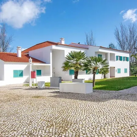 Prainha Paradise - Silhueta Citadina
