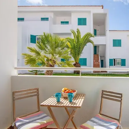 Prainha Paradise - Silhueta Citadina * Alvor
